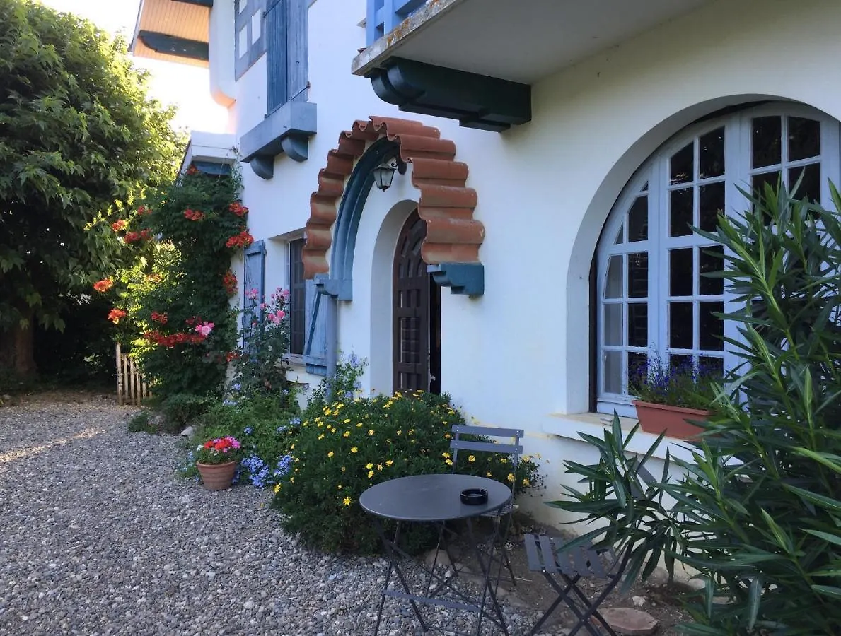 Bed & Breakfast Saint Sever Des Pyrenees France