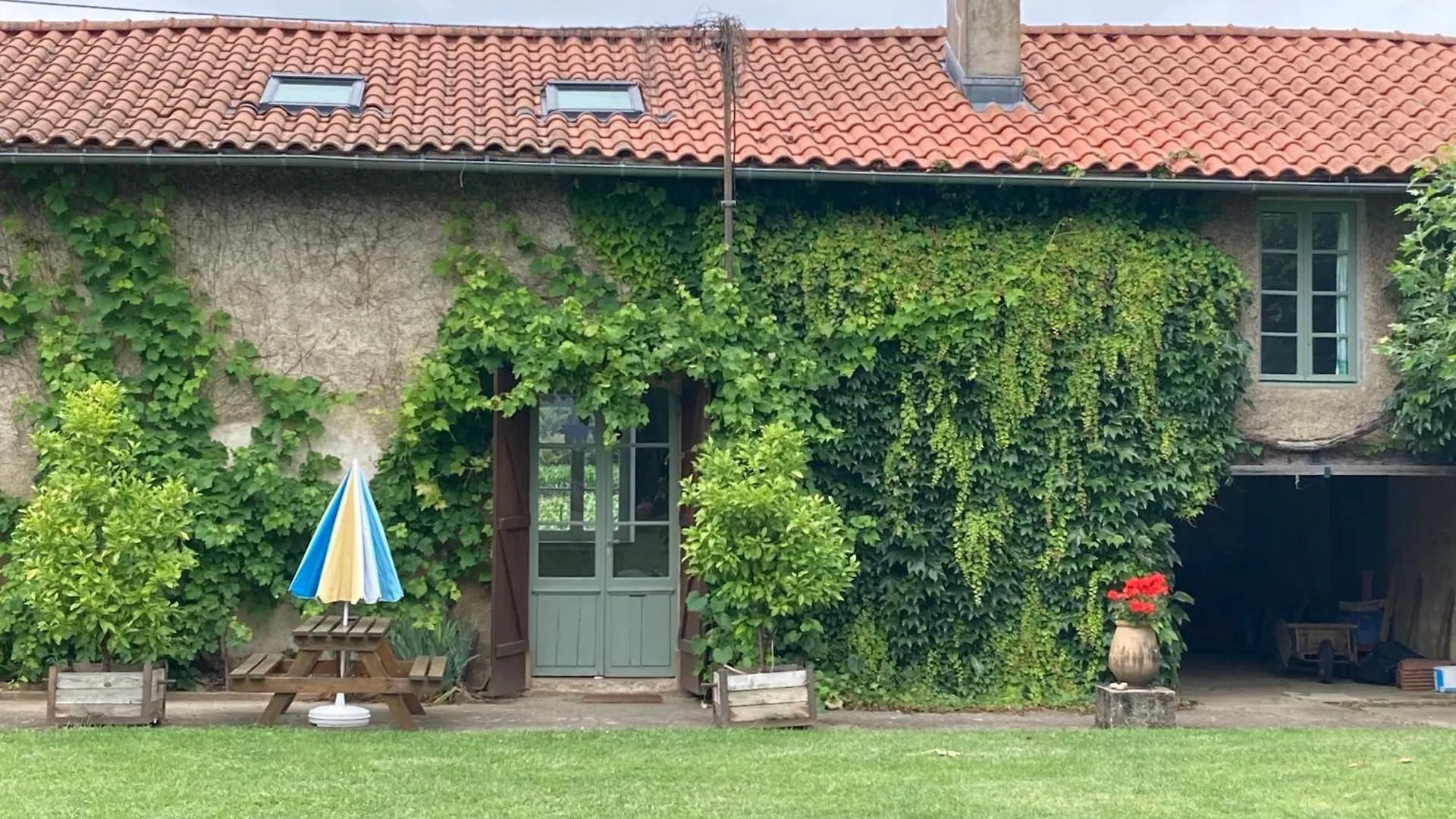 Saint Sever Des Pyrenees Bed & Breakfast